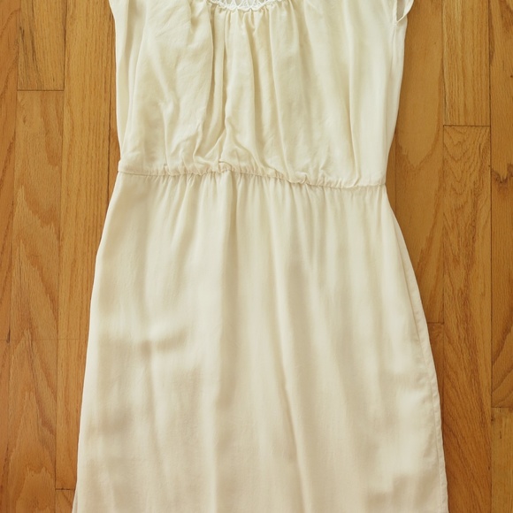 Ivory Silk Dress with Crochet Neckline Size Small - Picture 9 of 13